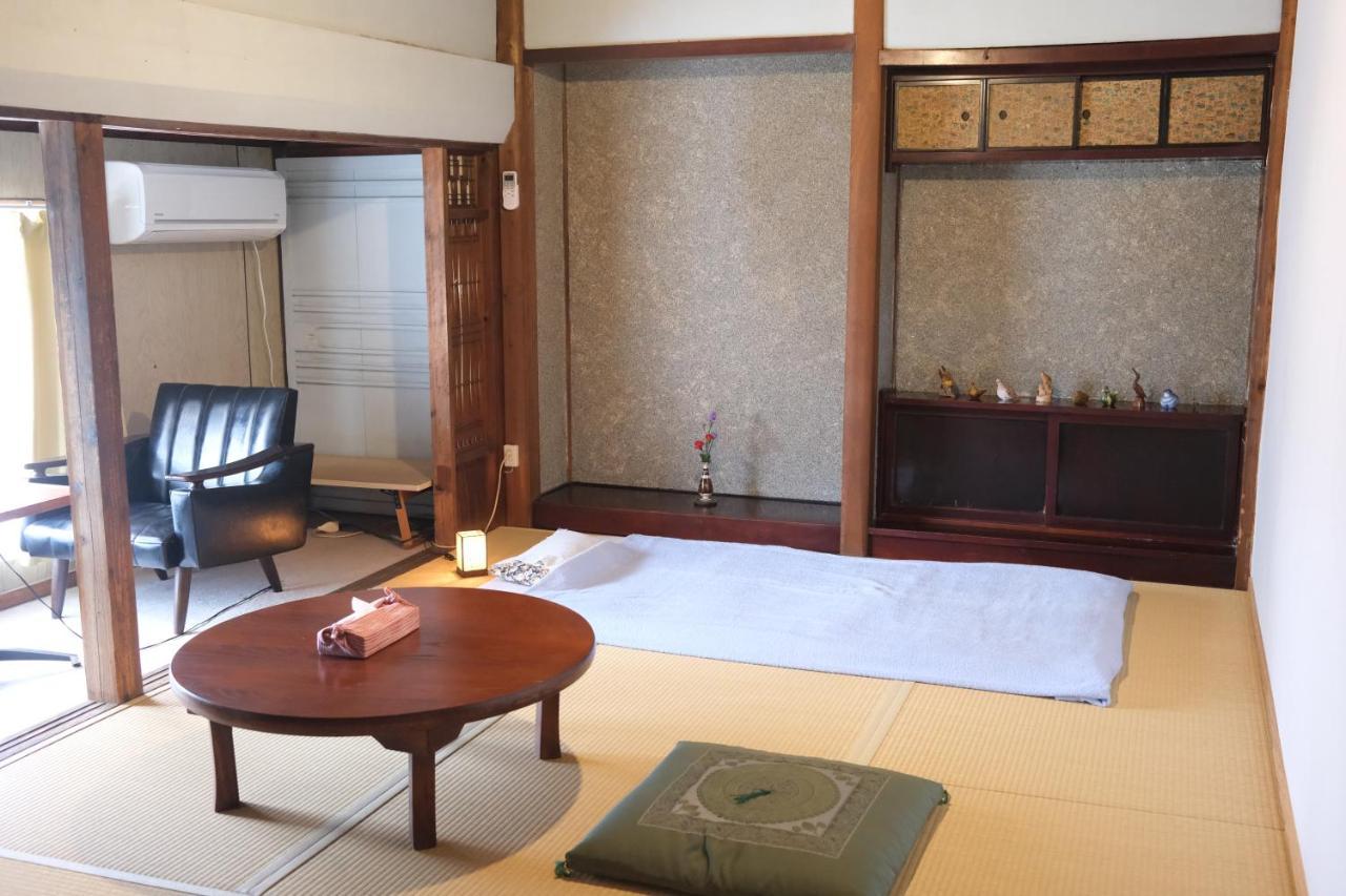 Guesthouse Kojiya 暮らしをつくる宿 旧糀屋 Fukutsu Экстерьер фото